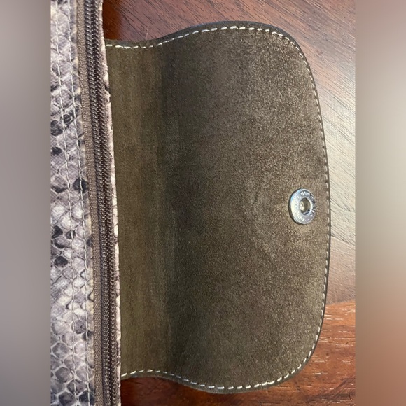 Le Pilage Saks Exclusive Large Shoulder Tote in Snakeskin - Picture 7 of 14